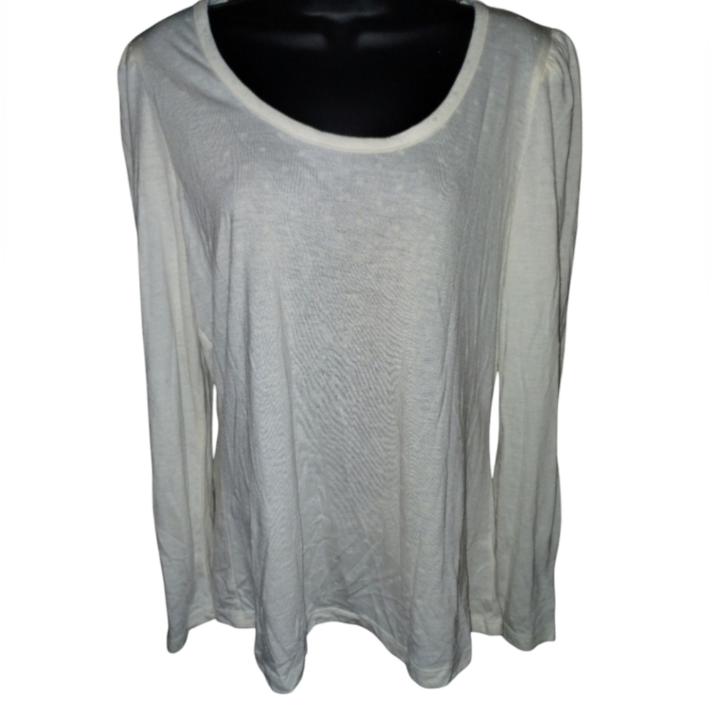Tahari NWT Textured cream top, long sleeve, size L soft slightly sheer